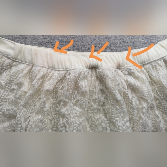 H&M Skirt. Size 12 - Picture 7 of 7